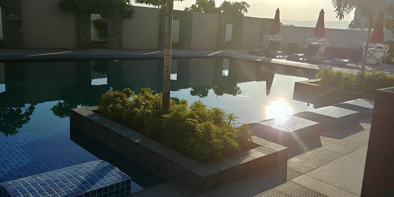 Mactan Newtown Seaview At One Pacific Residence Lapu-Lapu City Buitenkant foto